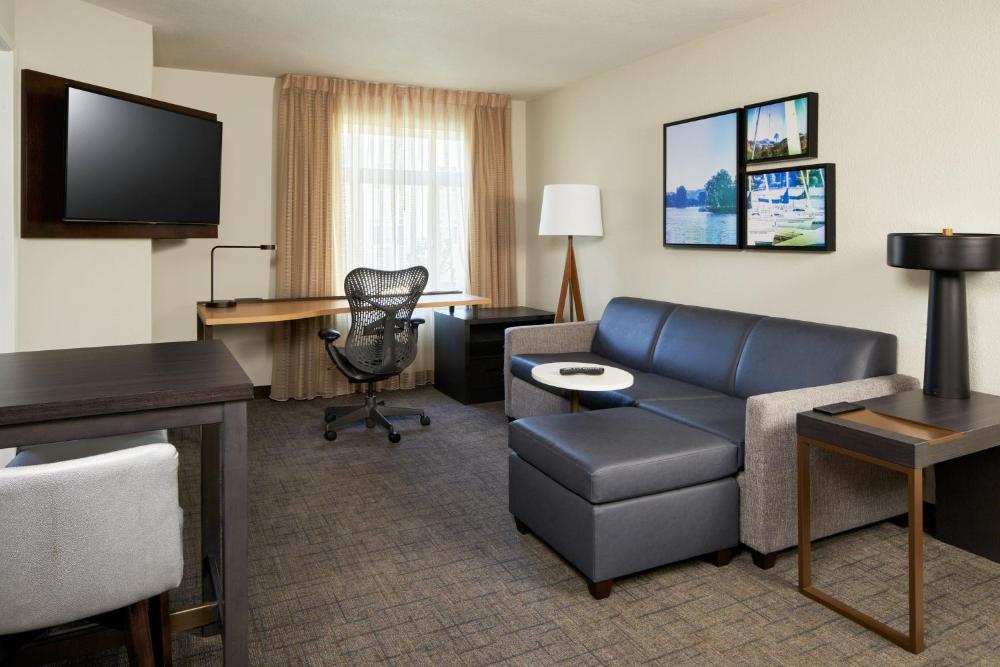 One-Bedroom King Suite with Sofa Bed interior